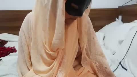 Snapshot of slimthickdesi chatting on 07/07/26, 10:14 slimthickdesi online show from 07/07/26, 10:14