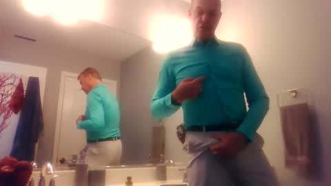 Snapshot of slimtrimdad chatting on 03/22/26, 03:26 slimtrimdad online show from 03/22/26, 03:26