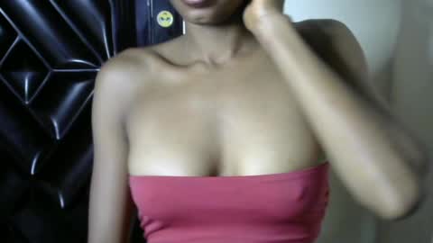 Snapshot of slimzy_hotxx chatting on 05/18/26, 07:25 Grace online show from 05/18/26, 07:25
