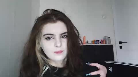 sloomonata online show from 09/15/25, 09:09