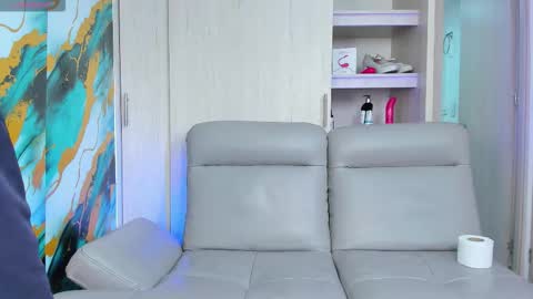 Shellsy  Jack AND THE GREAT Luis MODERATING  online show from 11/04/25, 06:29