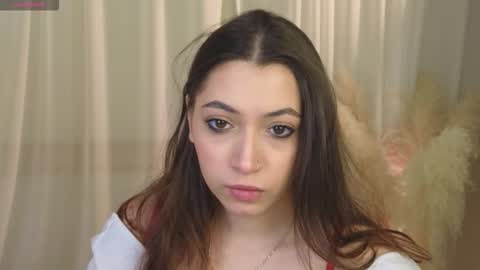 Emilia online show from 02/10/26, 12:20