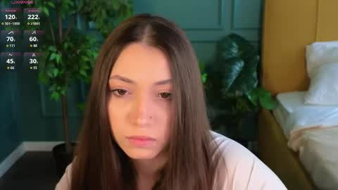 Emilia online show from 04/23/26, 12:26