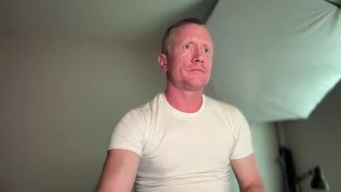 slubbieslutmale6969 online show from 06/14/26, 11:56