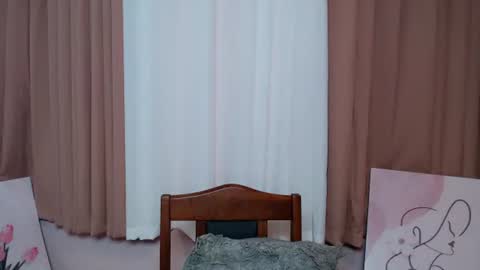 STELLA online show from 12/04/25, 04:33