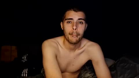 Snapshot of slutsandblunts chatting on 05/06/26, 03:57 slutsandblunts online show from 05/06/26, 03:57