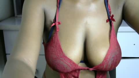 sluttx_choco online show from 04/18/26, 08:51