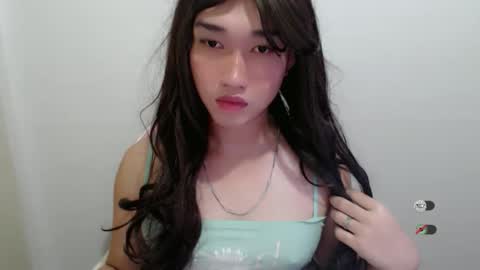 Snapshot of slutty_francine chatting on 10/18/25, 06:37 FRANCINE online show from 10/18/25, 06:37