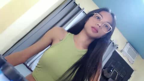 CHIE CHIE online show from 02/04/26, 01:44