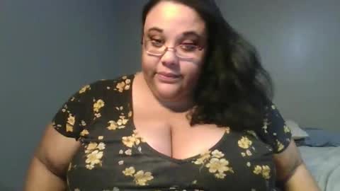 Snapshot of sluttyjess31 chatting on 04/23/26, 02:46 Jessica online show from 04/23/26, 02:46