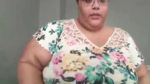 Snapshot of sluttyjess31 chatting on 05/03/26, 02:12 Jessica online show from 05/03/26, 02:12
