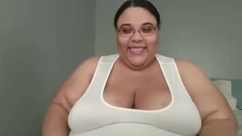 Snapshot of sluttyjess31 chatting on 05/16/26, 02:38 Jessica online show from 05/16/26, 02:38