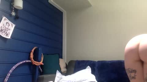 Snapshot of sluttylittlexxx chatting on 12/01/25, 12:48 SluttyLittleXXX online show from 12/01/25, 12:48