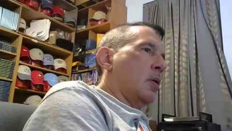 Snapshot of sluttyslave81 chatting on 09/13/25, 06:46 sluttyslave81 online show from 09/13/25, 06:46