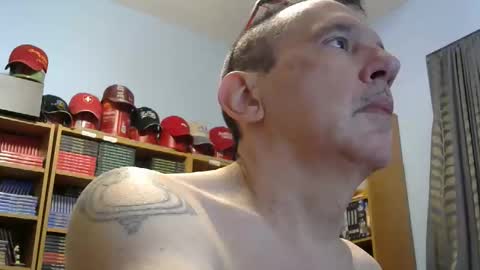 Snapshot of sluttyslave81 chatting on 01/07/26, 05:54 sluttyslave81 online show from 01/07/26, 05:54