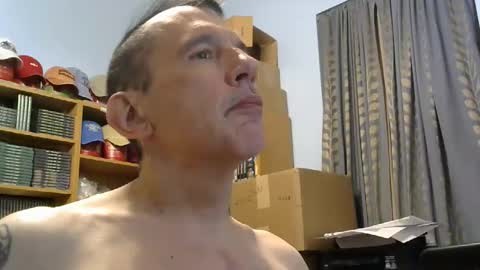 Snapshot of sluttyslave81 chatting on 03/01/26, 08:27 sluttyslave81 online show from 03/01/26, 08:27