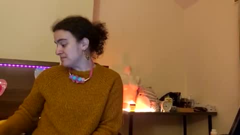 SluttySuzie17 online show from 05/13/26, 09:44