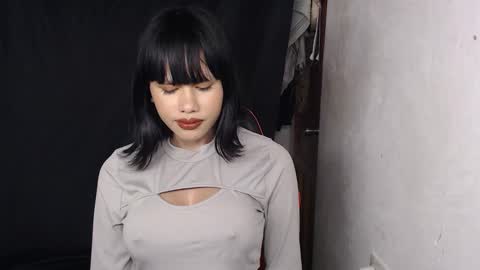 Jennifer online show from 12/14/25, 01:05