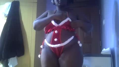 Snapshot of slutyebony186677 chatting on 12/15/25, 10:19 slutyebony186677 online show from 12/15/25, 10:19