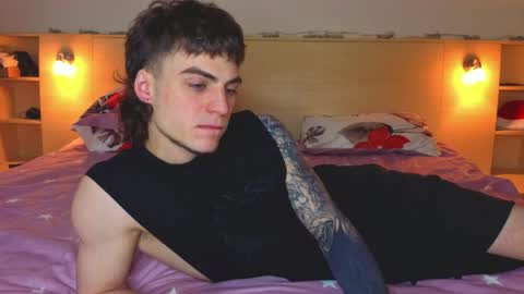 Gus online show from 05/01/26, 12:54