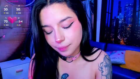 Snapshot of small__naughty chatting on 12/05/24, 05:17 Mariana Torres online show from 12/05/24, 05:17