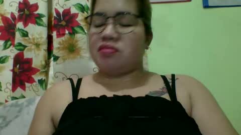 Lovewella online show from 11/12/25, 08:37