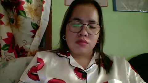 Lovewella online show from 11/20/25, 02:34