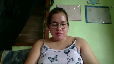 Lovewella online show from 04/22/26, 03:09