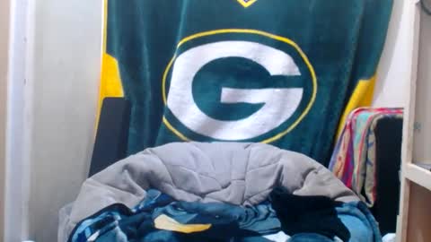 small wood21 online show from 02/28/25, 11:47