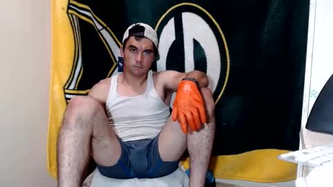 small wood21 online show from 09/09/25, 12:05