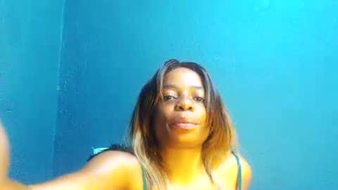 Snapshot of smallboobsxx chatting on 05/21/26, 06:09 smallboobsxx online show from 05/21/26, 06:09