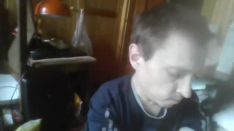 Snapshot of smalldream666 chatting on 10/31/25, 09:32 PIST PIST online show from 10/31/25, 09:32