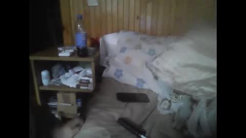 Snapshot of smalldream666 chatting on 11/17/25, 07:14 PIST PIST online show from 11/17/25, 07:14