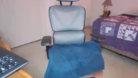 smallguyx online show from 09/18/25, 06:15