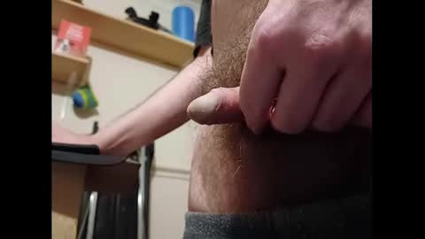 Snapshot of smallhairyuncut chatting on 12/02/24, 09:17 Small Hairy Uncut online show from 12/02/24, 09:17