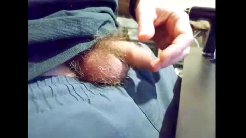 Snapshot of smallhairyuncut chatting on 05/08/26, 10:59 Small Hairy Uncut online show from 05/08/26, 10:59