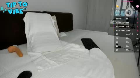 Alex online show from 12/22/25, 07:16