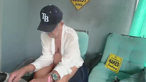 Daddy online show from 09/30/25, 01:05