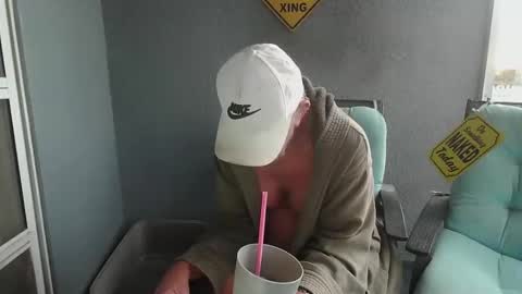 Snapshot of smallpenisbigtongue chatting on 11/06/25, 11:55 Daddy online show from 11/06/25, 11:55