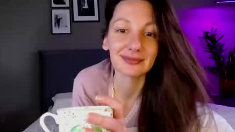 Snapshot of smalltittsbigsoul chatting on 02/12/25, 06:40 Anna no bbbbybybbabebyy just Anna. And dont call me mom please. online show from 02/12/25, 06:40