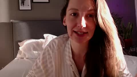 Snapshot of smalltittsbigsoul chatting on 02/19/25, 06:00 Anna no bbbbybybbabebyy just Anna. And dont call me mom please. online show from 02/19/25, 06:00