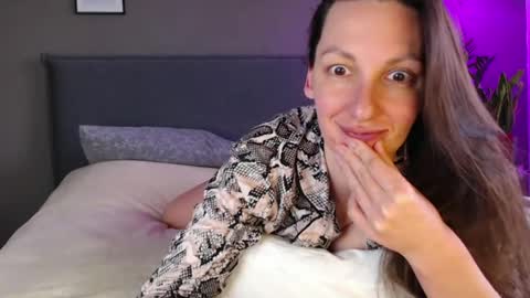 Snapshot of smalltittsbigsoul chatting on 03/06/25, 10:52 Anna no bbbbybybbabebyy just Anna. And dont call me mom please. online show from 03/06/25, 10:52