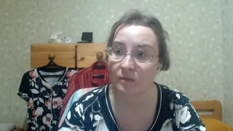 smart_rose online show from 04/13/26, 08:58