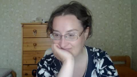Snapshot of smart_rose chatting on 05/09/26, 04:45 smart_rose online show from 05/09/26, 04:45