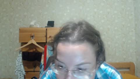Snapshot of smart_rose chatting on 05/21/26, 06:15 smart_rose online show from 05/21/26, 06:15