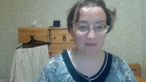 Snapshot of smart_rose chatting on 05/22/26, 06:35 smart_rose online show from 05/22/26, 06:35