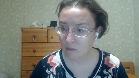 Snapshot of smart_rose chatting on 05/25/26, 07:53 smart_rose online show from 05/25/26, 07:53