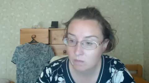 Snapshot of smart_rose chatting on 06/24/26, 10:25 smart_rose online show from 06/24/26, 10:25