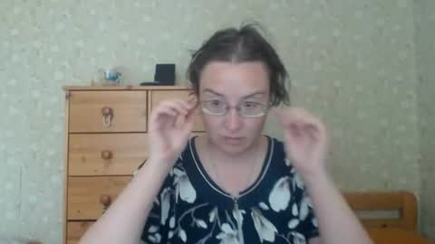 Snapshot of smart_rose chatting on 06/28/26, 08:42 smart_rose online show from 06/28/26, 08:42