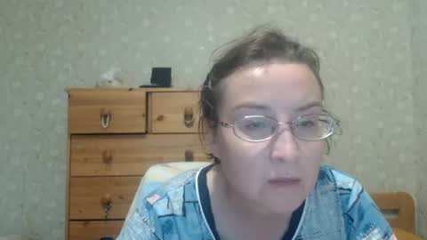 Snapshot of smart_rose chatting on 07/06/26, 05:26 smart_rose online show from 07/06/26, 05:26